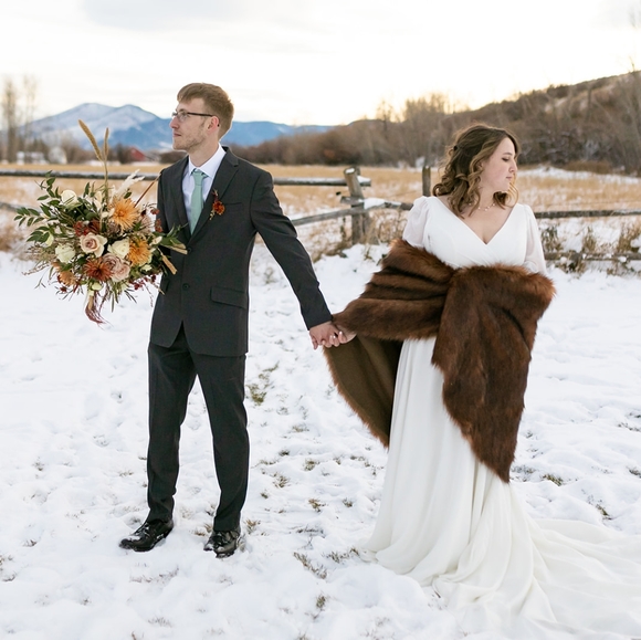 Foux Fur Shawl - Picture 5 of 7